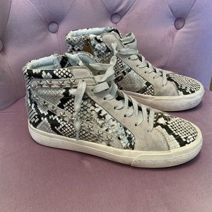 Vintage Havana Size 9 Leather Snakeskin Sneakers